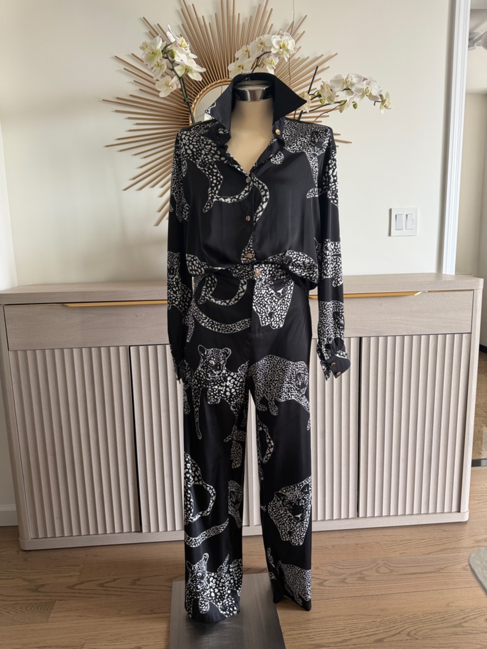 Black & White Leopard Motif Wide-Leg Matching Set